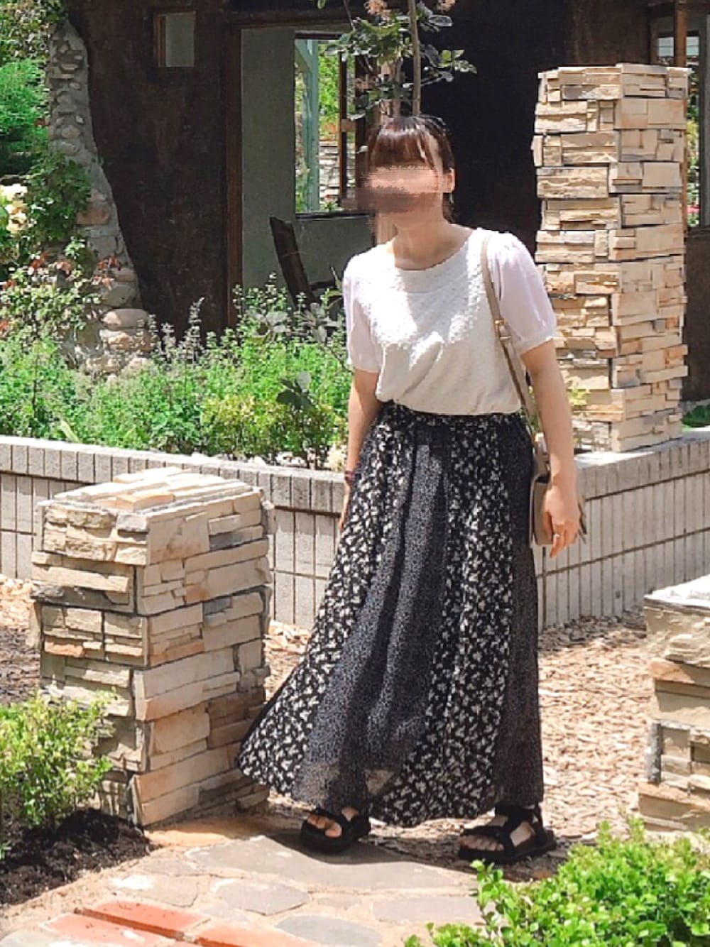 w closet（ダブルクローゼット）の「小花柄パネル切替ギャザースカート
