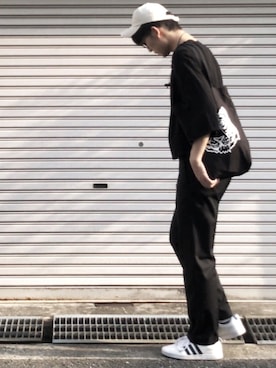 「DHOLIC（ディーホリック）のアイテム（キャップ）」を使った、坂口さん（メンズ・180cm）の夏コーディネート