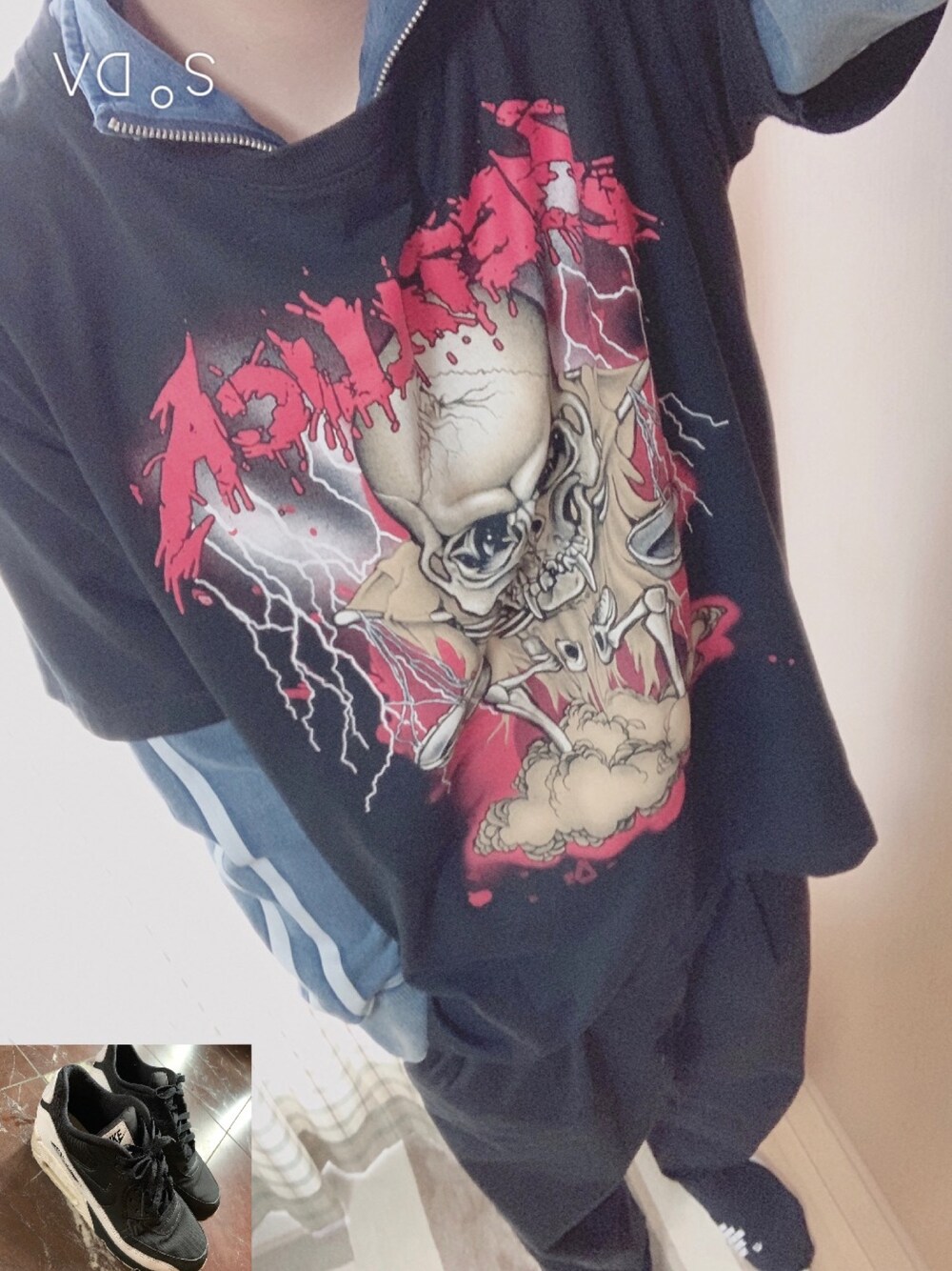 「おしゃれさんと繋がりたい」｜「RED ROCK OF THE T-SHIRTSのアイテム（Tシャツ/カットソー、ブラック系）」を使った、onechandog[相互フォロー]さん（メンズ・170cm）の春コーディネートの1枚目の写真
