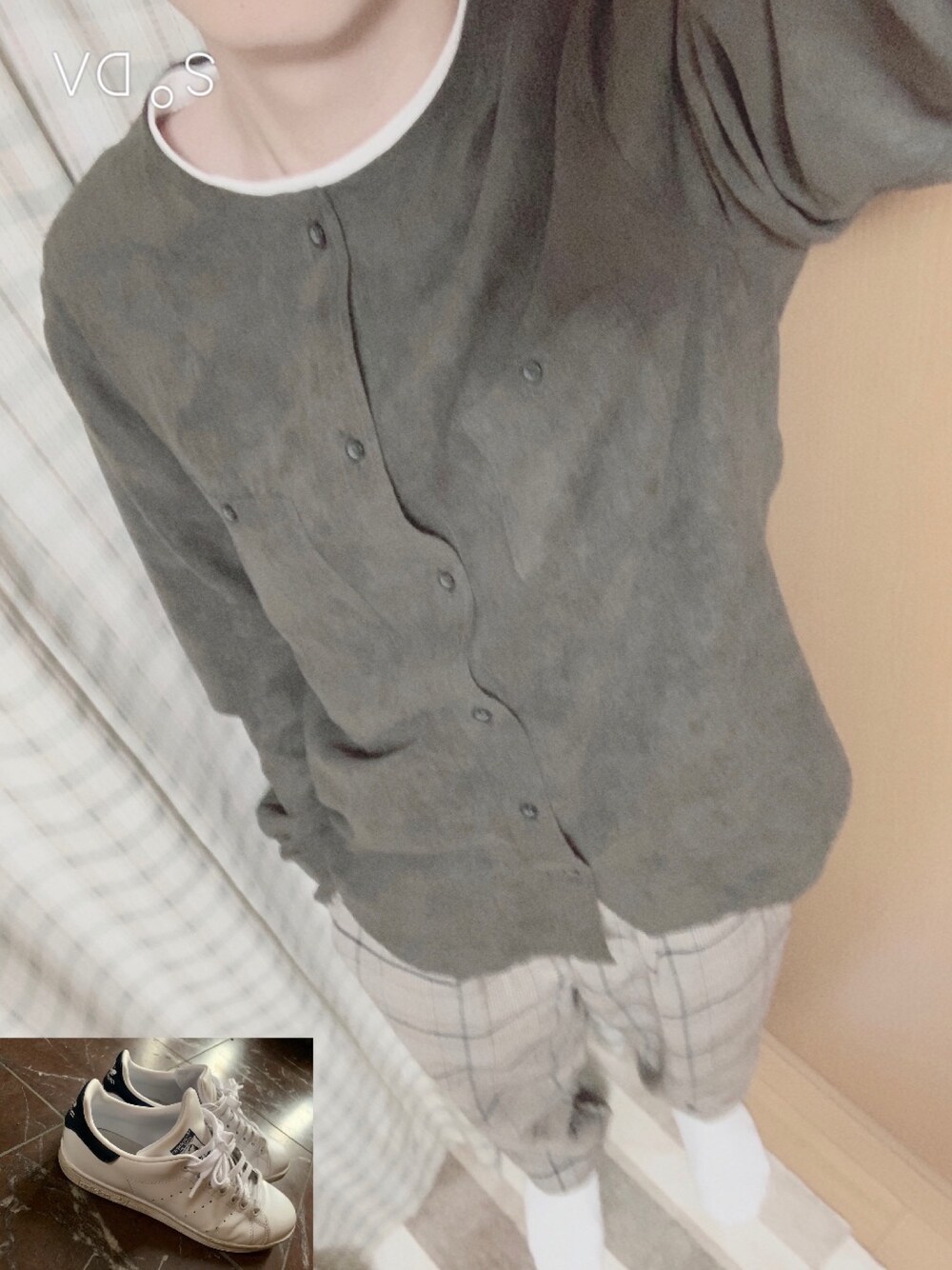 「おしゃれさんと繋がりたい」｜「JUNREDのコールロングシャツ（シャツ/ブラウス、ブラウン系）」を使った、onechandog[相互フォロー]さん（メンズ・170cm）の春コーディネートの1枚目の写真