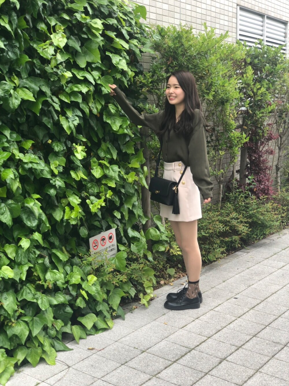 「彼女コーデ、春夏コーデ、古着、古着MIX、古着好きな人と繋がりたい、お洒落さんとつながりたい」｜「古着のアイテム（シャツ/ブラウス、グリーン系）」を使った、onechandog[相互フォロー]さん（メンズ・170cm）の春コーディネートの1枚目の写真