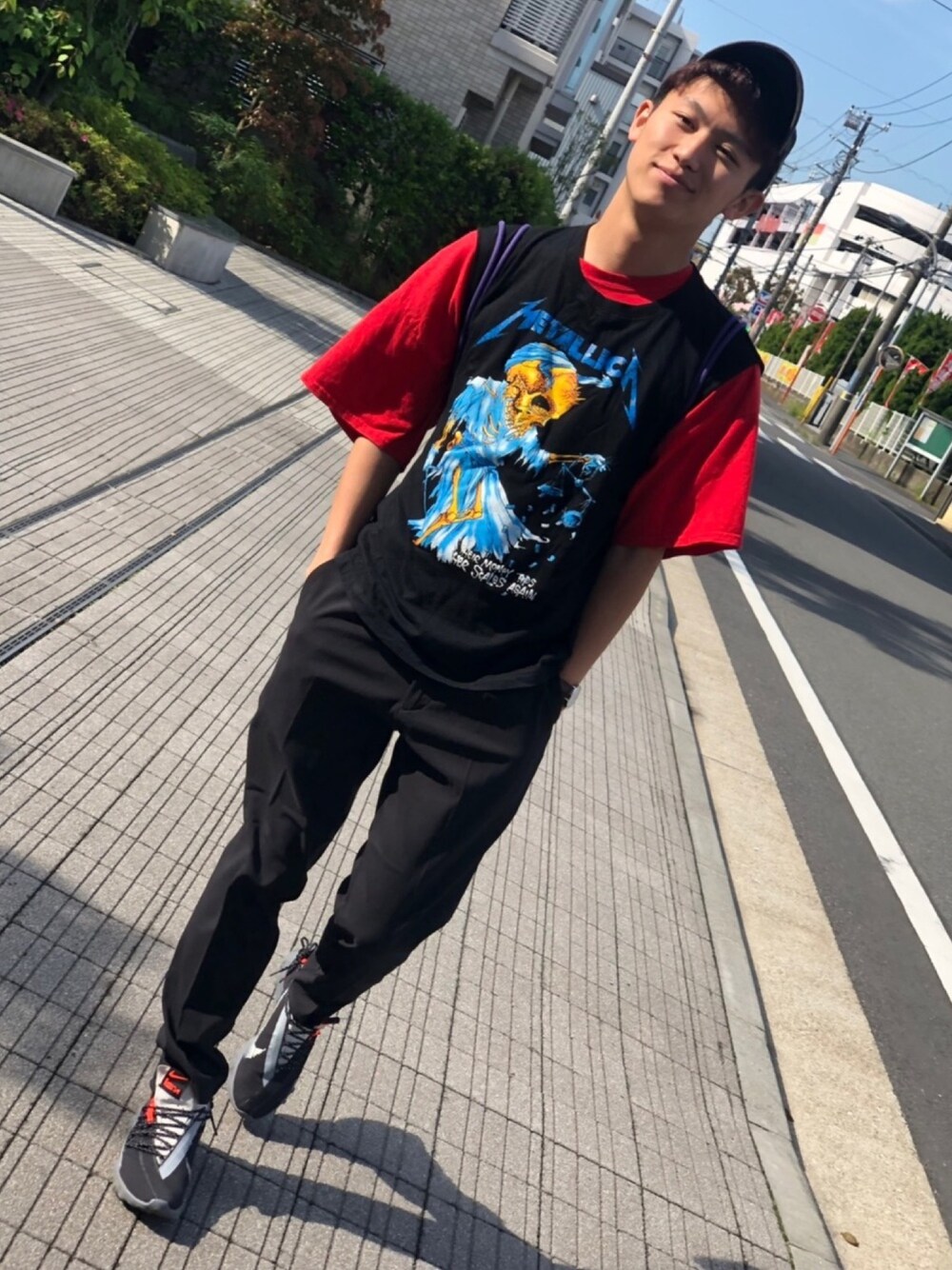「春夏コーデ、夏、ストリートMIX、古着、古着MIX、古着男子、古着女子、古着好きな人と繋がりたい、おしゃれさんと繋がりたい、WEAR」｜「古着のアイテム（Tシャツ/カットソー、レッド系）」を使った、onechandog[相互フォロー]さん（メンズ・170cm）の春コーディネートの1枚目の写真