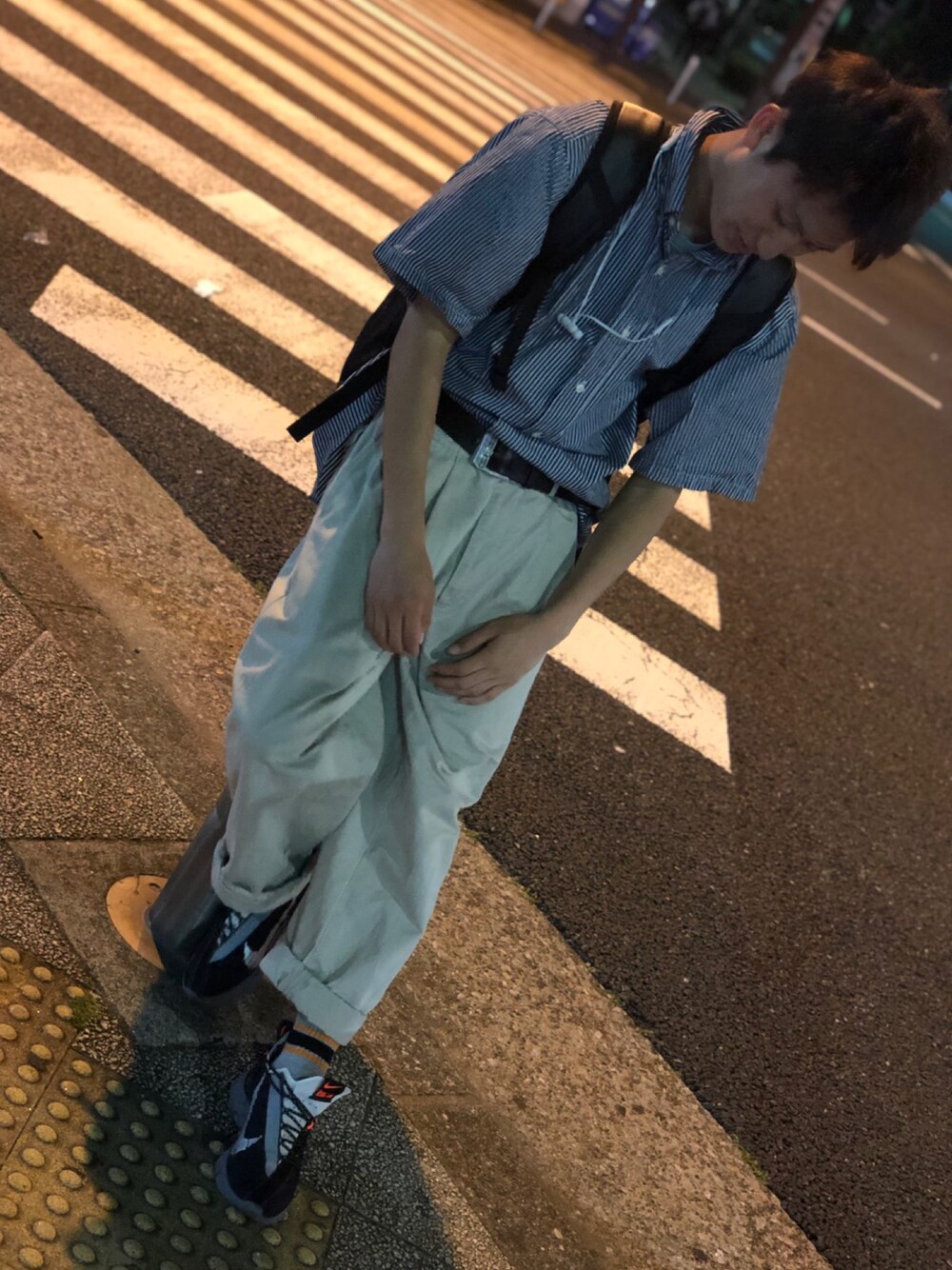 「夏コーデ、今日のコーデ、リラックススタイル、大学生、古着、古着MIX、古着好きな人と繋がりたい、古着女子、古着男子、おしゃれさんと繋がりたい」｜「POLO RALPH LAURENのアイテム（シャツ/ブラウス、ブルー系）」を使った、onechandog[相互フォロー]さん（メンズ・170cm）の春コーディネートの1枚目の写真