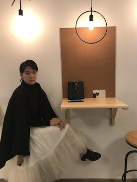 「COS（コス）のアイテム（ステンカラーコート）」を使った、Stephanieさん（レディース・162cm）の冬コーディネート