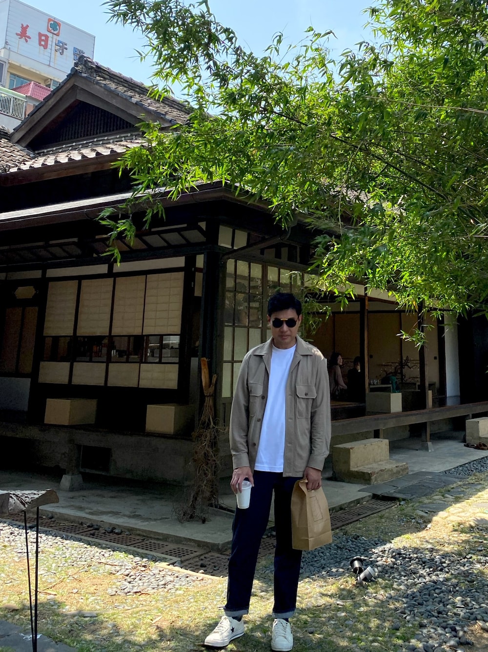 「ootd、日系極簡、UNIQLOandLEMAIRE」｜「UNIQLOのミリタリージャージーシャツ（長袖）（シャツ/ブラウス、ベージュ系）」を使った、KeViN_L_e_Eさん（メンズ・180cm）の春コーディネートの1枚目の写真