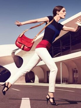 「cross-body」｜Coco Rochaさん（レディース）の冬コーディネート
