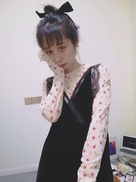 「无のアイテム（ニット/セーター、ホワイト系）」を使った、浮轩木有豆豆さん（レディース・155cm）の春コーディネート