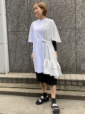 「MSGM（エムエスジーエム）のアイテム（パンツ）」を使った、chiaさん（レディース・152cm）の春コーディネート