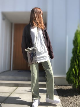 「JEANASIS（ジーナシス）のアイテム（パンツ）」を使った、minakoさん（レディース・160cm）の秋コーディネート