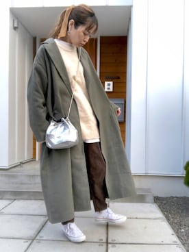 「シルバー」｜「アイテム（チェスターコート）」を使った、minakoさん（レディース・160cm）の冬コーディネート