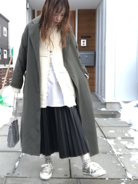 「シルバー」｜「アイテム（チェスターコート）」を使った、minakoさん（レディース・160cm）の冬コーディネート
