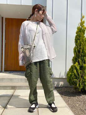 「beautiful people（ビューティフルピープル）の【beautiful people(ビューティフルピープル)】《STUDIOUS別注》ビニールサコッシュバッグ（ショルダーバッグ）」を使った、minakoさん（レディース・160cm）の夏コーディネート