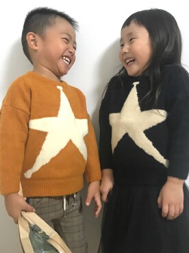 「アイテム（ニット/セーター、ブラック系）」を使った、cotona さん（キッズ・100cm）の秋コーディネート