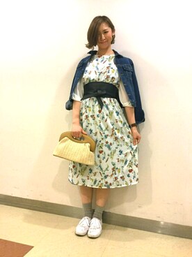 「アイテム（クラッチバッグ、イエロー系）」を使った、kiyokawa【ヨドバシ吉祥寺店】さん（レディース・170cm）の春コーディネート