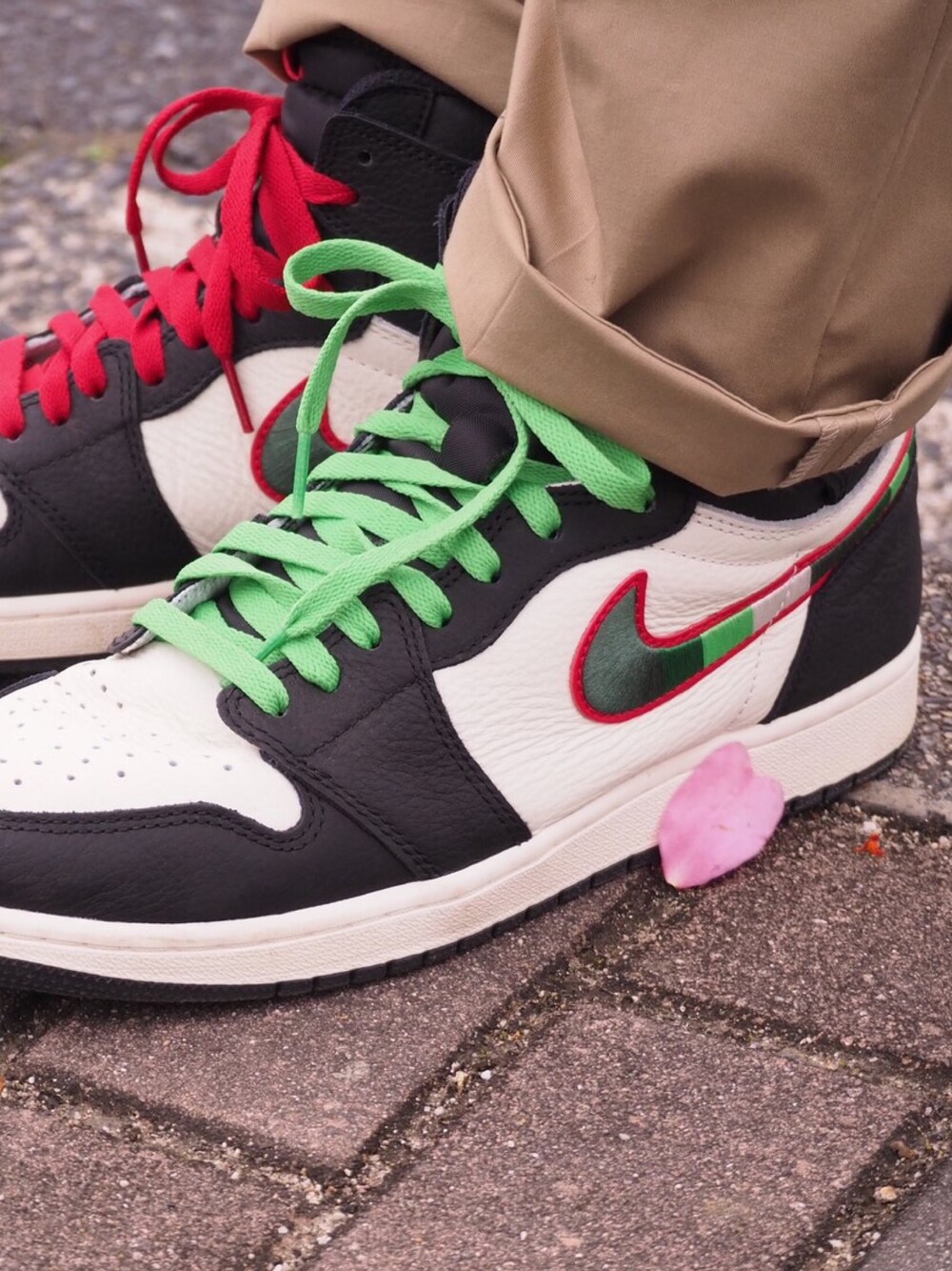 「今日のコーデ、休日スタイル、NIKE、AIR JORDAN、aj1、もう冬」｜「NIKEのアイテム（スニーカー、ブラック系）」を使った、Akiraさん（メンズ・176cm）の冬コーディネートの1枚目の写真