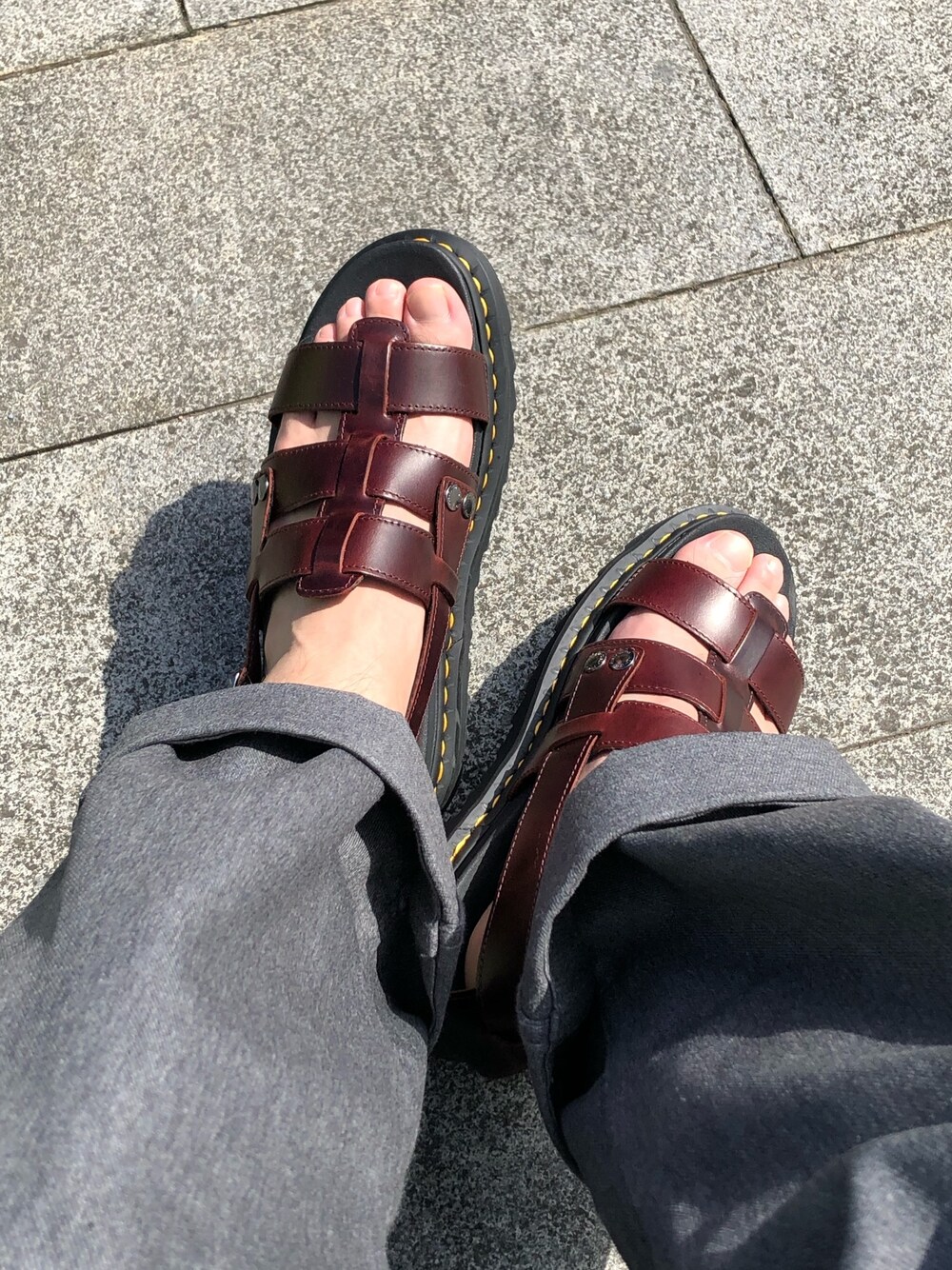 「beerfesta、Dr.Martens、SCHOTT、Sunnyday、BEER、オーバーオール」｜「Dr. MartensのDr.Martens ドクターマーチン  テリー チャーロ ブランド / Terry Charro Brando 23521211（サンダル、ブラウン系）」を使った、Akiraさん（メンズ・177cm）の夏コーディネートの1枚目の写真