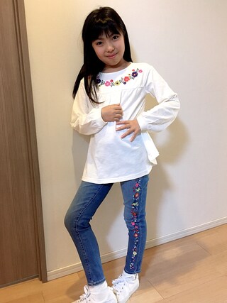 新品タグ付き　GAP デニムパンツ GAP（ギャップ）の「スーパーデニム花柄刺しゅうデニムレギンス