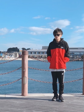「アディダスオリジナルス」｜「アイテム（マウンテンパーカー）」を使った、ドゥ♪さん（メンズ・166cm）の冬コーディネート