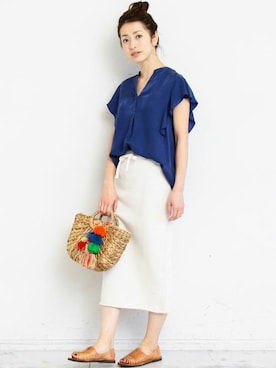 「BEAUTY&YOUTH UNITED ARROWS（ビューティーアンドユースユナイテッドアローズ）のBY∴ ヘビースウェットタイトスカート ◆（スカート）」を使った、BEAUTY&YOUTH オフィススタッフ 02さん（レディース・163cm）の春コーディネート