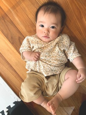 「tete a teteのアイテム（その他、ベージュ系）」を使った、samariさん（キッズ・70cm）の春コーディネート