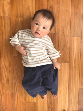 「petit main（プティマイン）のオーガニックコットン 袖リボンボーダー半袖Tシャツ（Tシャツ/カットソー、ベージュ系）」を使った、samariさん（キッズ・70cm）の春コーディネート