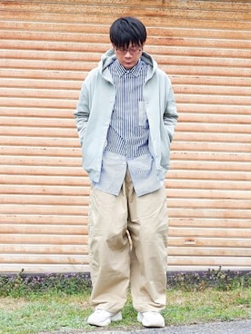 「アイテム（パーカー、グリーン系）」を使った、ヒデさん（メンズ・165cm）の春コーディネート