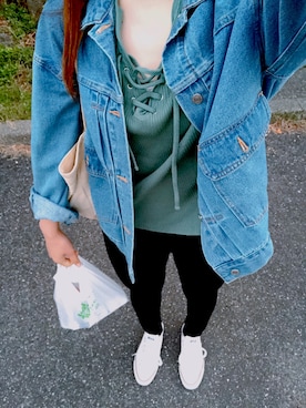 「FLOVE（フローブ）のアイテム」を使った、こめのしんさん（レディース・177cm）の秋コーディネート