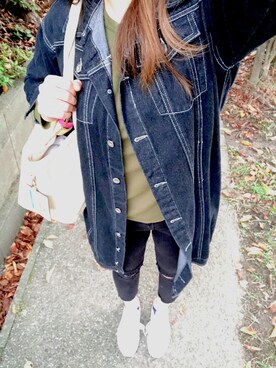 「FLOVE（フローブ）のアイテム」を使った、こめのしんさん（レディース・177cm）の秋コーディネート