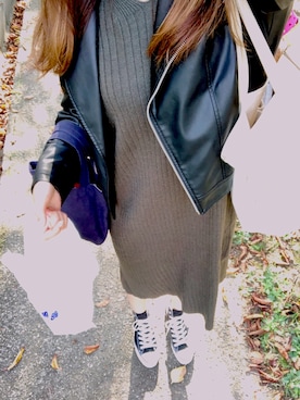 「UNIQLO（ユニクロ）のアイテム（ライダースジャケット、ブラック系）」を使った、こめのしんさん（レディース・177cm）の秋コーディネート