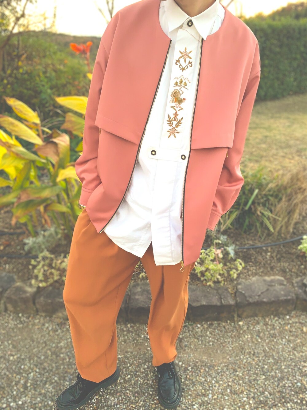 「古着、古着MIX、クルニ、秋冬コーデ、おしゃれさんと繋がりたい、いいね、save、フォローお願いします🤑、相互フォロー、ルイス(Lui's)、instagram、古着コーデ」｜「CULLNIのノーカラージャケット（テーラードジャケット、ピンク系）」を使った、かずきさん（メンズ・180cm）の冬コーディネートの1枚目の写真