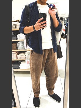 「UNIQUE（ユニーク）のアイテム」を使った、崔叶原さん（メンズ・176cm）の秋コーディネート