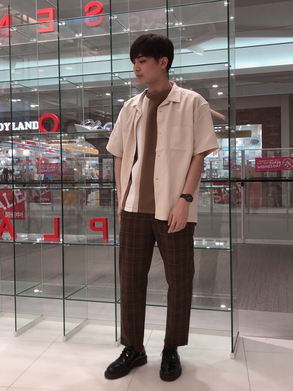 「今日のコーデ、大人カジュアル、夏だ！Tシャツ着よう！、いいね、save、フォローお願いします🤑、お洒落さんとつながりたい、夏、オープンカラーシャツ、チェック」｜「SENSE OF PLACE by URBAN RESEARCHのアイテム（トップス、ブラウン系）」を使った、たくさん（メンズ・178cm）の夏コーディネートの1枚目の写真