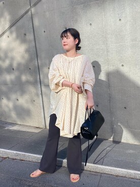 「SHENERY（シーナリー）のギャザーボリュームチュニック（Shirts、ベージュ系）」を使った、KITAHARAさん（レディース・152cm）の春コーディネート