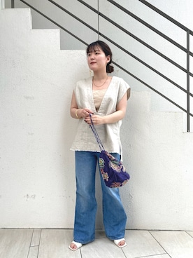 「SHENERY（シーナリー）のリネンVネックベスト（Vest、ベージュ系）」を使った、KITAHARAさん（レディース・152cm）の春コーディネート