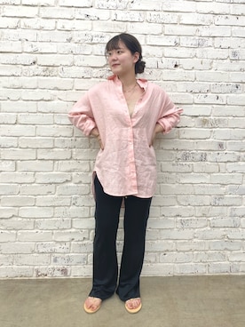 「SHENERY（シーナリー）の2WAYリネンカシュクールオーバーシャツ（Shirts、ピンク系）」を使った、KITAHARAさん（レディース・152cm）の春コーディネート