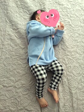 「UNIQLO（ユニクロ）のアイテム（その他）」を使った、黃小樂さん（キッズ・70cm）の冬コーディネート