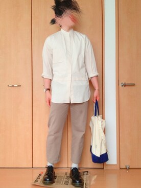 「UNIQLO（ユニクロ）のアイテム（シャツ/ブラウス、ベージュ系）」を使った、@kaoruさん（メンズ・177cm）の春コーディネート