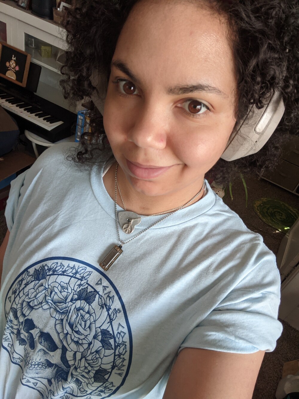 「GRATEFUL DEAD、band shirt、70's」｜「Grateful Deadのアイテム（Tシャツ/カットソー、ブルー系）」を使った、jandrixさん（レディース・162cm）の春コーディネートの1枚目の写真