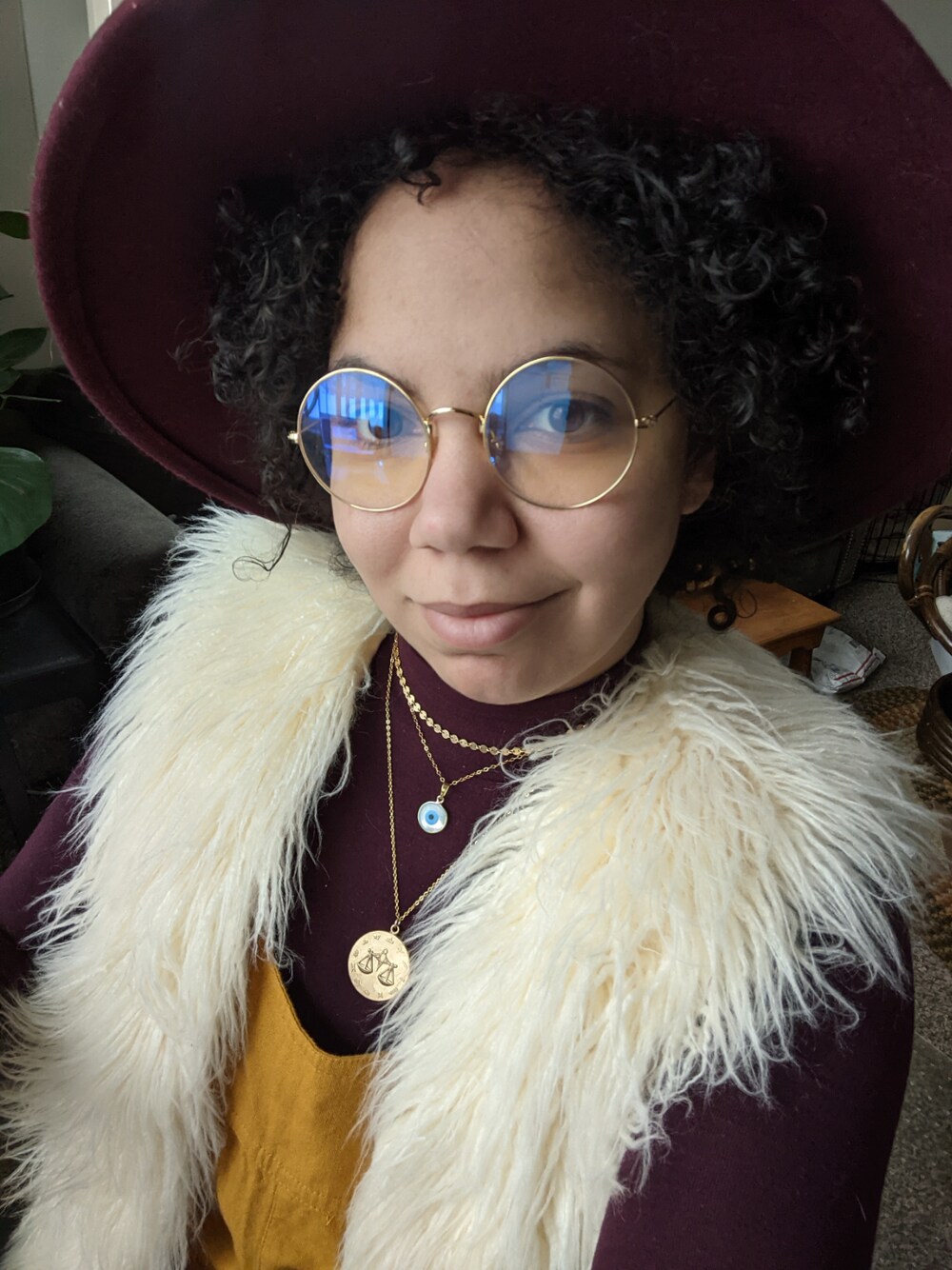 「evileye、fur、bold、summer」｜「yourstoryjewlerystoreのアイテム（ネックレス、ゴールド系）」を使った、jandrixさん（レディース・162cm）の春コーディネートの1枚目の写真