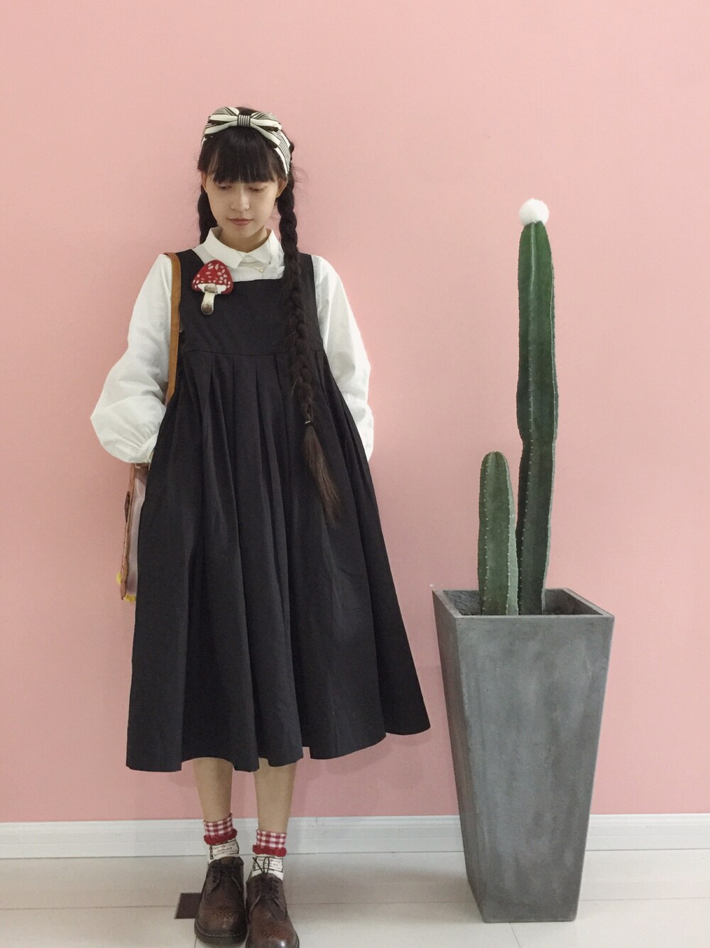 「BABY,THE STARS SHINE BRIGHTのアイテム（カチューシャ、ベージュ系）」を使った、莨十月さん（レディース・163cm）の春コーディネートの1枚目の写真