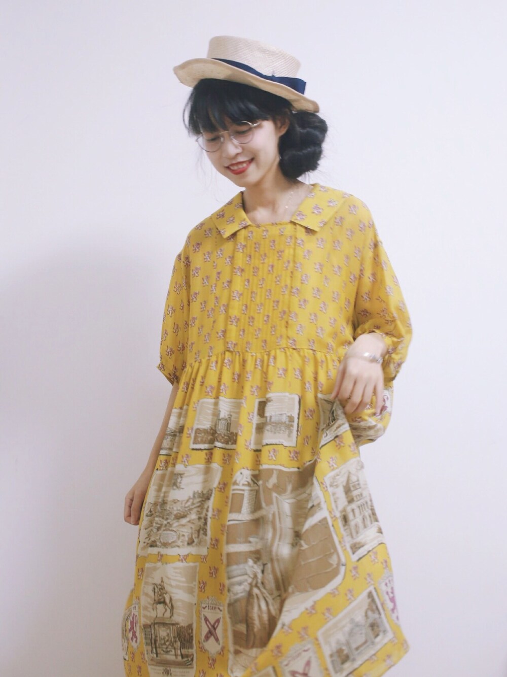 「Jane Marpleのアイテム（チュニック、イエロー系）」を使った、莨十月さん（レディース・163cm）の春コーディネートの1枚目の写真