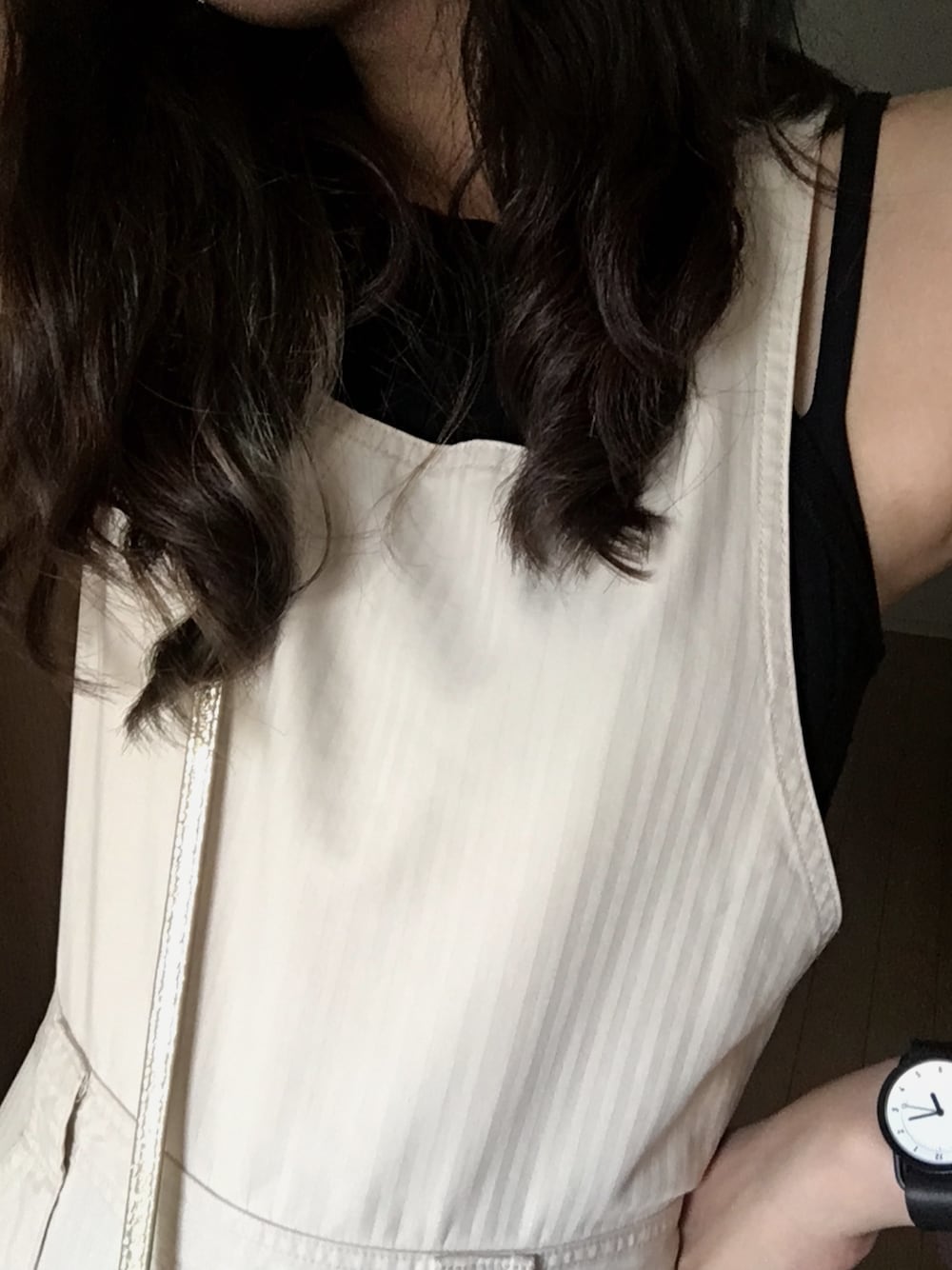 「UR20th_UR、おさがり、サロペット、タイトスカート、H&M」｜「おさがりのアイテム（サロペット/オーバーオール、ベージュ系）」を使った、I'm Rikoさん（レディース・165cm）の秋コーディネートの1枚目の写真