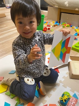 「MIKI HOUSE（ミキハウス）のアイテム（デニムパンツ）」を使った、kyoto37さん（キッズ・80cm）の冬コーディネート