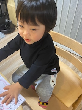 「MIKI HOUSE（ミキハウス）のアイテム（その他パンツ）」を使った、kyoto37さん（キッズ・80cm）の冬コーディネート