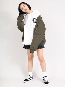 「PUNYUS（プニュズ）のアイテム（MA-1）」を使った、PUNYUS  さん（レディース・165cm）の冬コーディネート