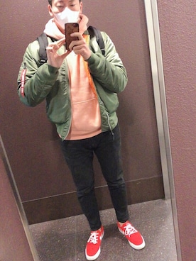 「Abercrombie&Fitch（アバークロンビーアンドフィッチ）のアイテム（マウンテンパーカー）」を使った、だーいけさん（メンズ・180cm）の春コーディネート