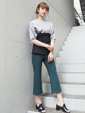 「アイテム（ニット/セーター、シルバー系）」を使った、MURUAさん（レディース・168cm）の夏コーディネート