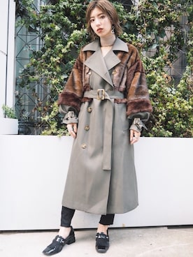 「ファー」｜「アイテム（トレンチコート）」を使った、MURUAさん（レディース・160cm）の秋コーディネート