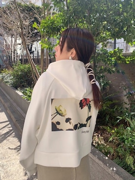 「アイテム（パーカー、ホワイト系）」を使った、MURUAさん（レディース・160cm）の春コーディネート