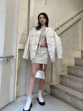 「ワントーンコーデ」｜「アイテム（デニムジャケット）」を使った、MURUAさん（レディース・160cm）の冬コーディネート